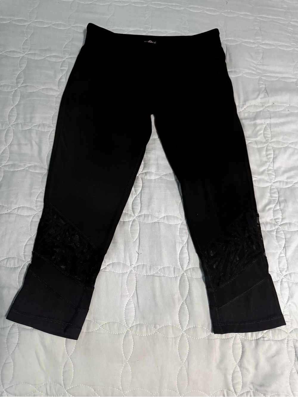 Kids Black Capri Leggings with Lace Insets Sz M